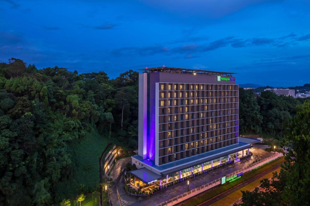 Holiday Inn Express Kota Kinabalu City Centre By Ihg Exterior foto
